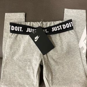 Girls Nike Leggings